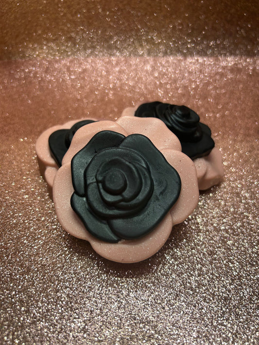 Naturally Colored with Activated Charcoal and Rose Clay, two wonderful ingredients for glowing skin. 
